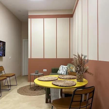 Premium Riviera Apartment- Ac,parking,wifi,comfort גולם