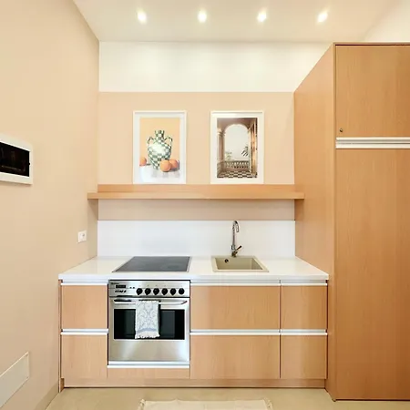 Premium Riviera Apartment- Ac,parking,wifi,comfort Lejlighed Golem (Tirana)