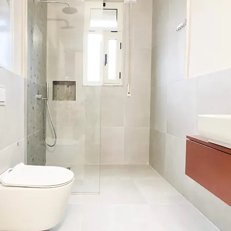 Premium Riviera Apartment- Ac,parking,wifi,comfort شقة